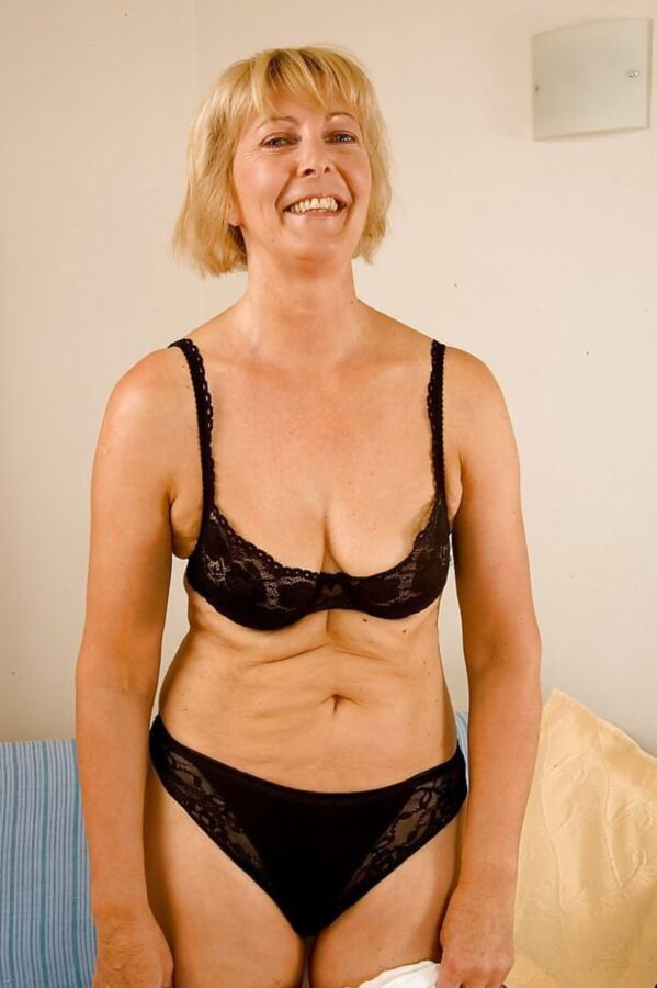 Granny Eleonor from OlderWomanFun