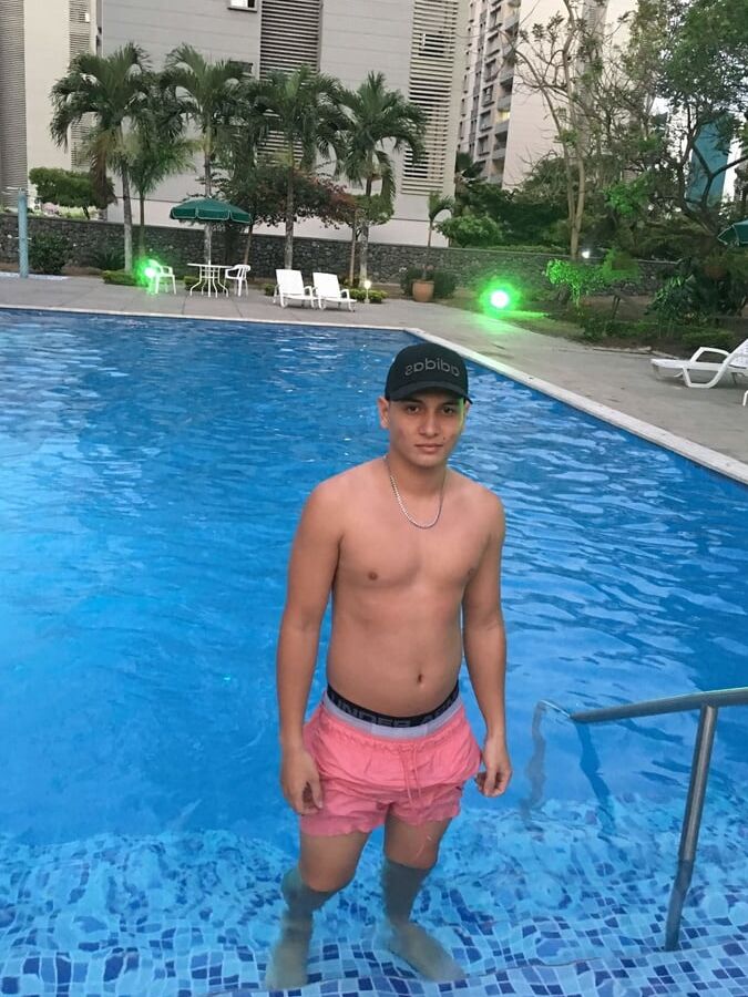 nice to meet you .. im tomas