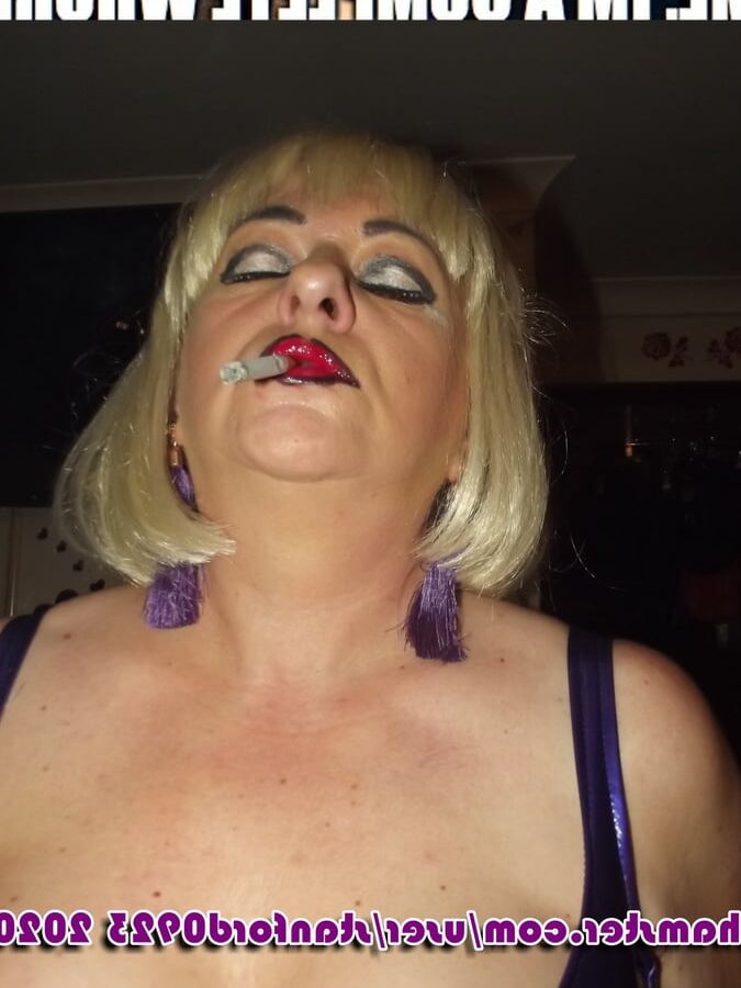 ME IM A COMPLETE WHORE