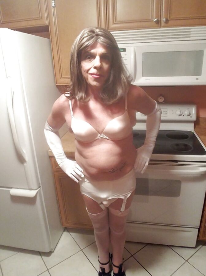 Roberta shows off Her in white bra &amp; panties
