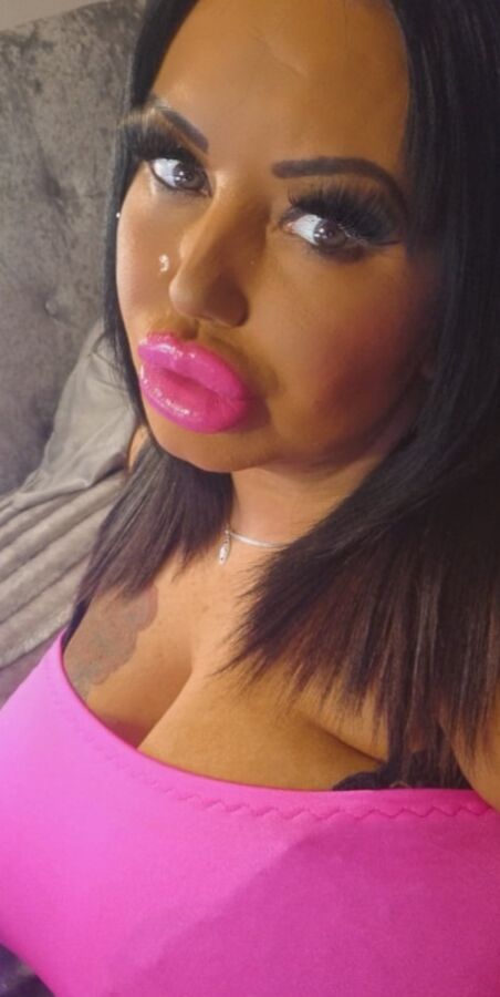Nasty nympho mommy Mia