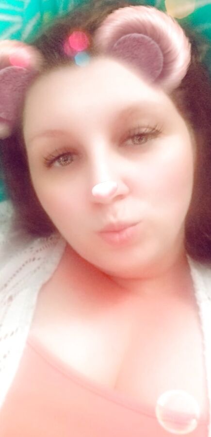 Playtime while chatting with a certain someone.... wife Milf