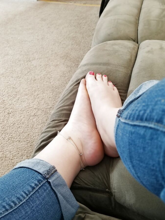Playtime while chatting with a certain someone.... wife Milf