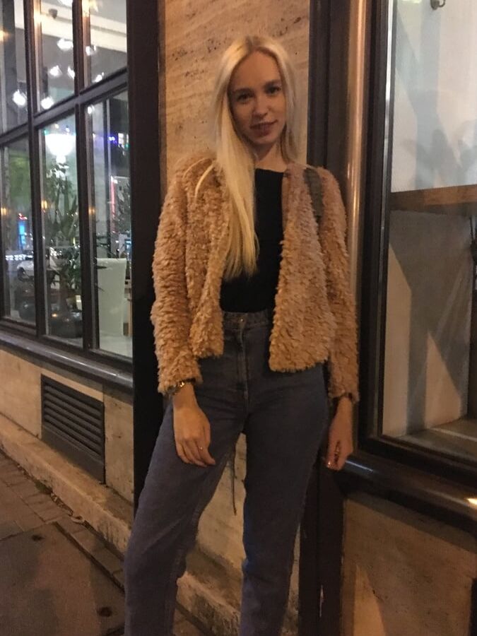 GERMAN SCOUT - TEEN ARTEYA AT REAL STREET CASTING