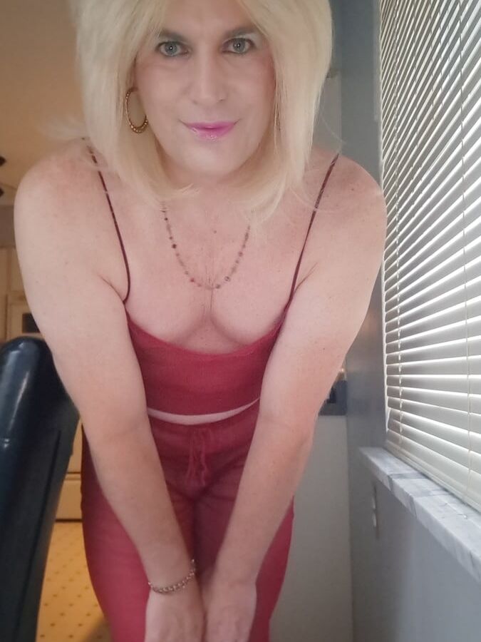 I have cleavage!
