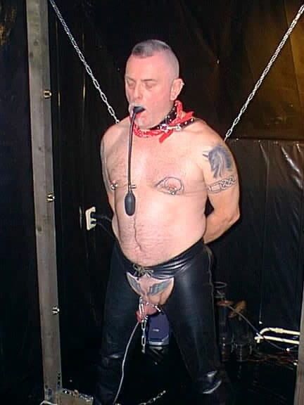 Working on slaves in a full leather
