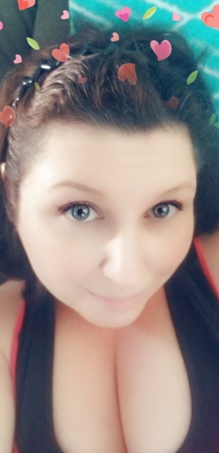 Playtime while chatting with a certain someone.... wife Milf