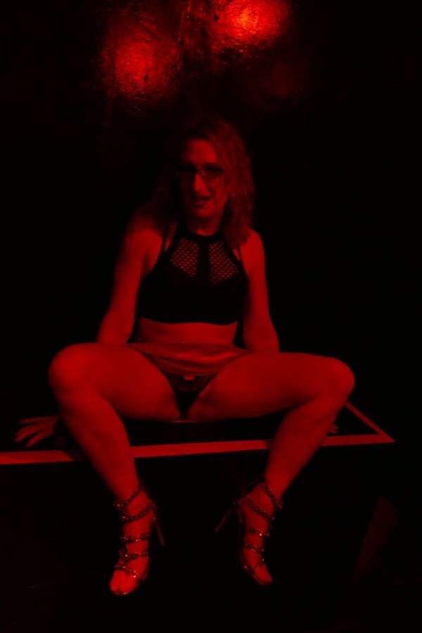Fun in the Tranny Sex Club