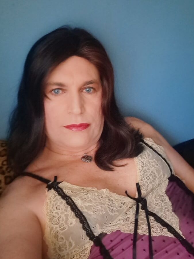 I have cleavage!