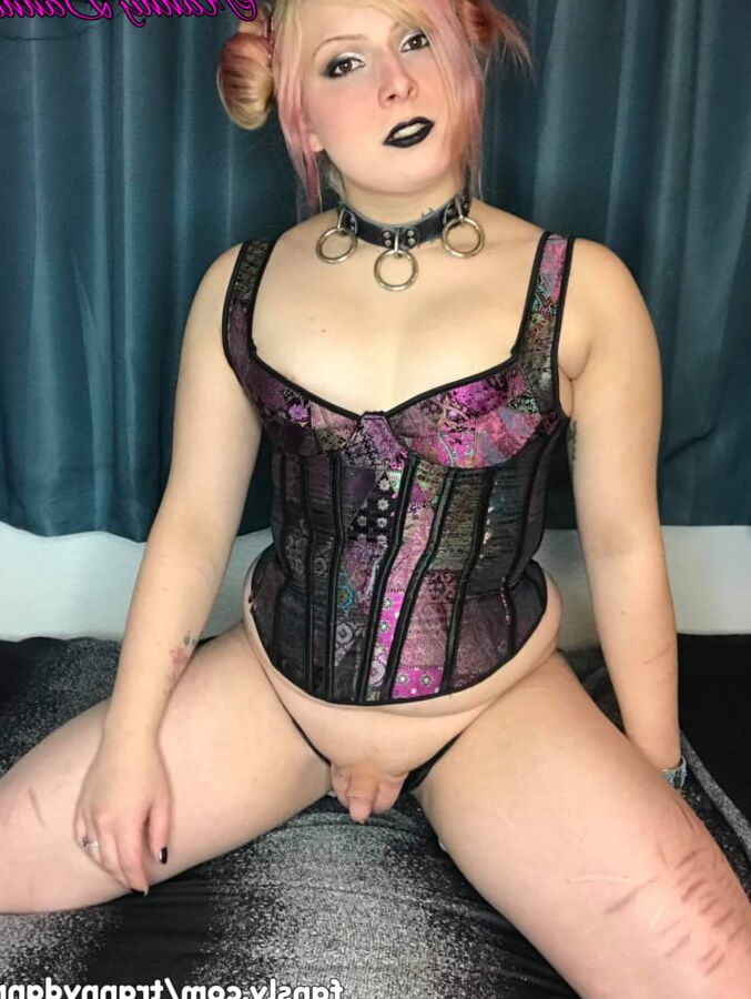 Sexy Tranny Danni poses for the camera