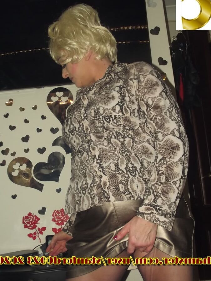 .. FIRST PUNTER MRS C RETURNS