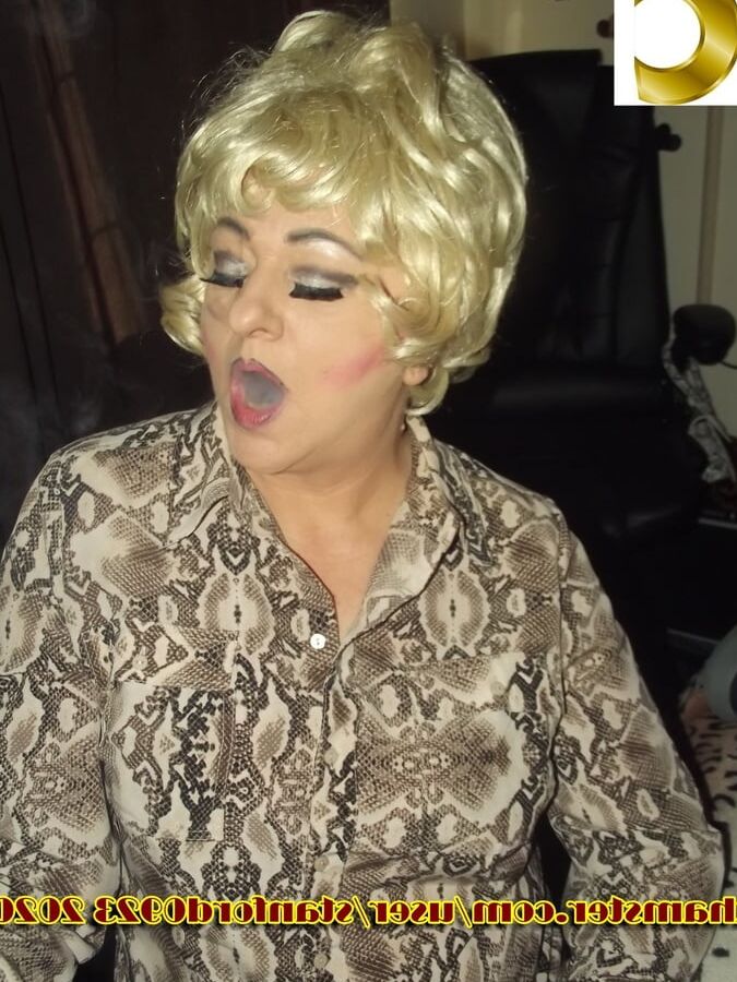 .. FIRST PUNTER MRS C RETURNS