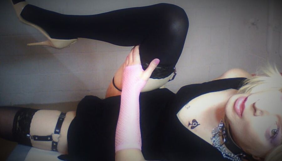 Gurlz Just Wanna Have Fun