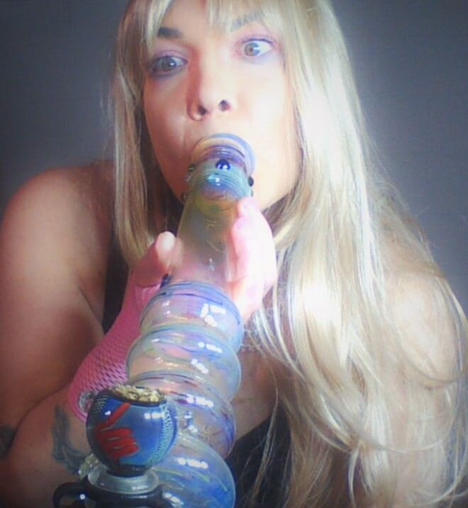 Stupid Sissy Stoner