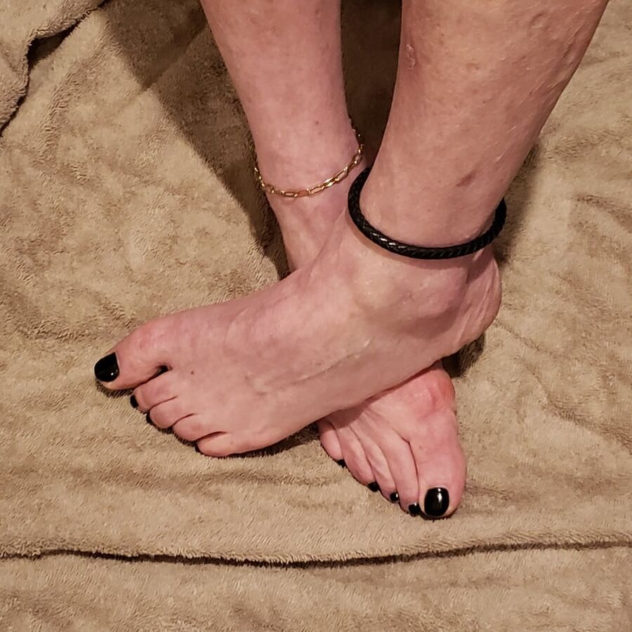 pedicure and cute kitten heels