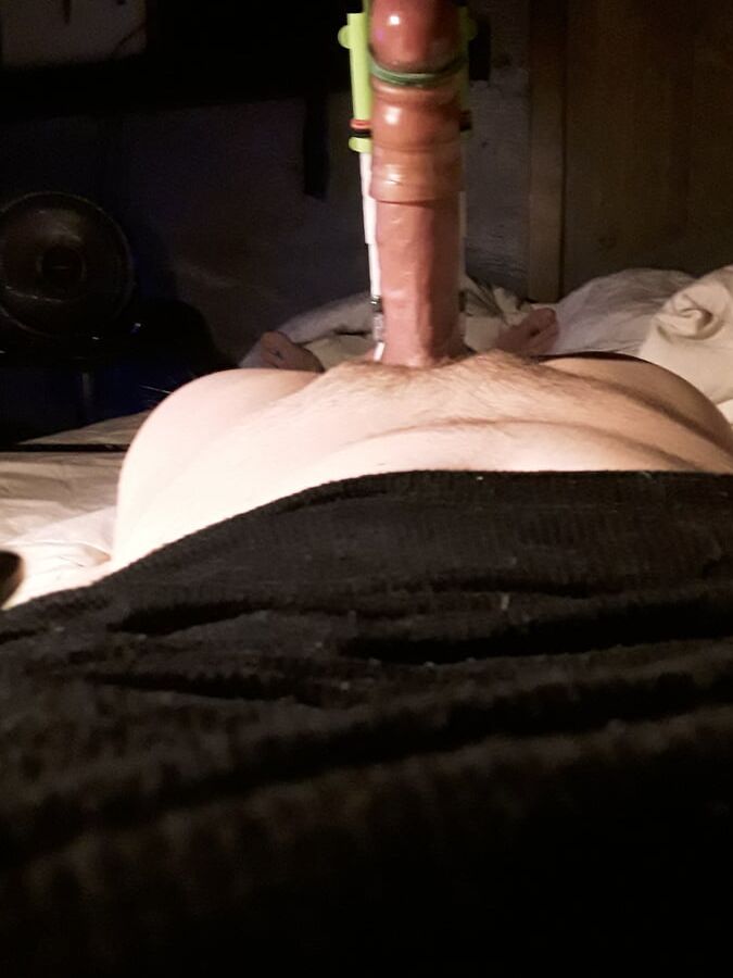 Big Cock pumping and stretching
