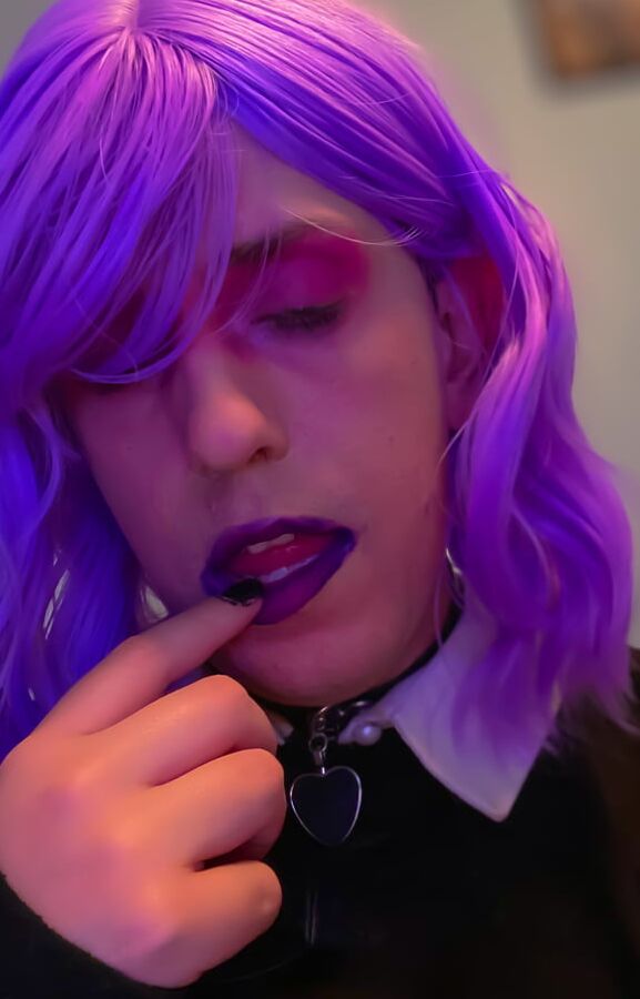 Sissy Crossdresser Amber (Some new pics!)