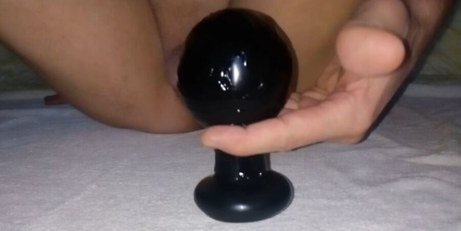 My sweet ass and round plug