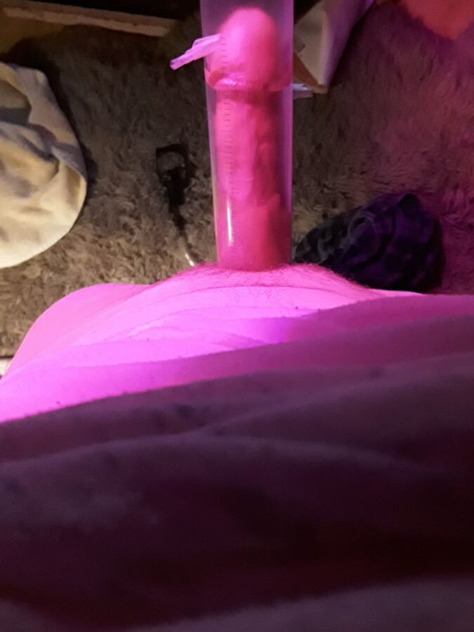 Big Cock pumping and stretching