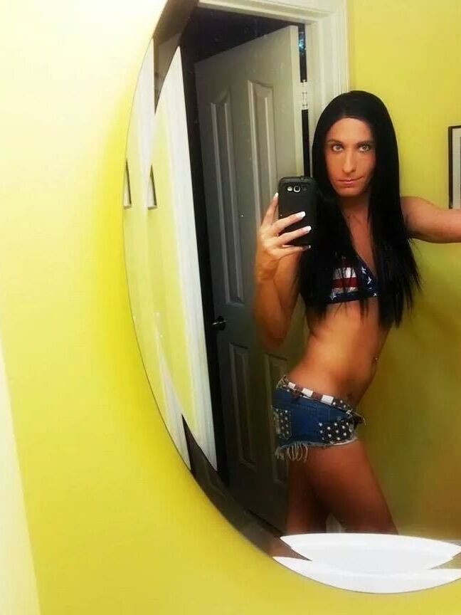 KimberlyGeorge shemale mix
