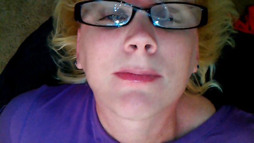 Clip from my manyvids video now available.