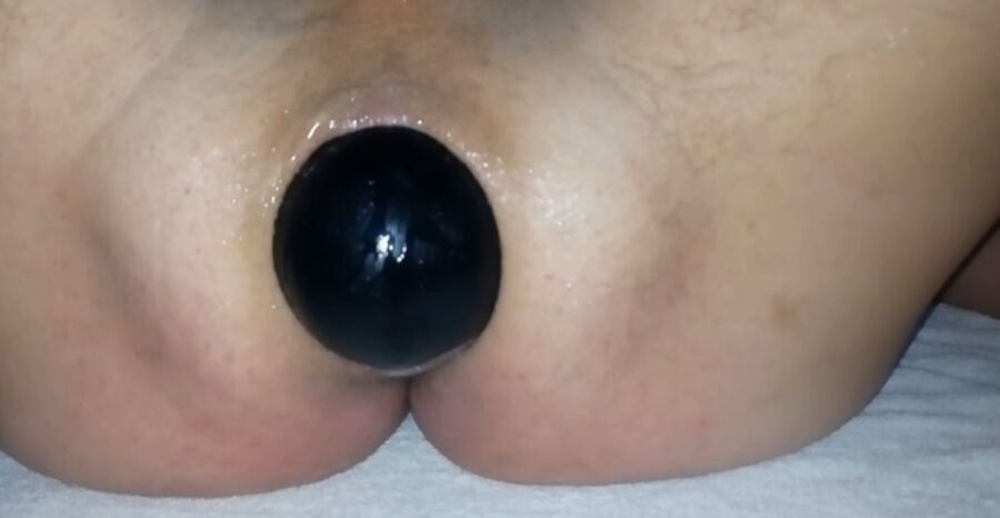 My sweet ass and round plug