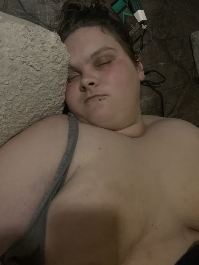 Who want to come get in bed with me