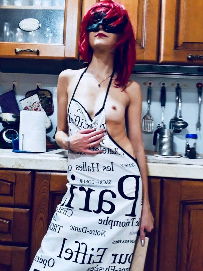 Maja Amateur wife posing in the kitchen