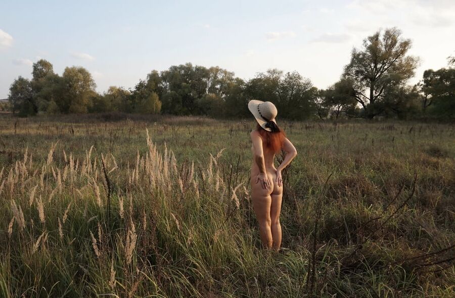 Without Panties but in Hat
