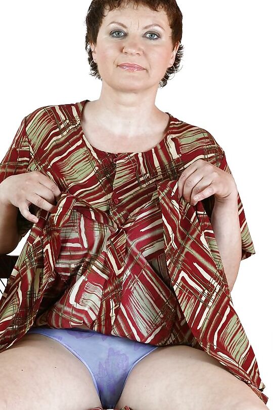 year old granny Jarelle from OlderWomanFun