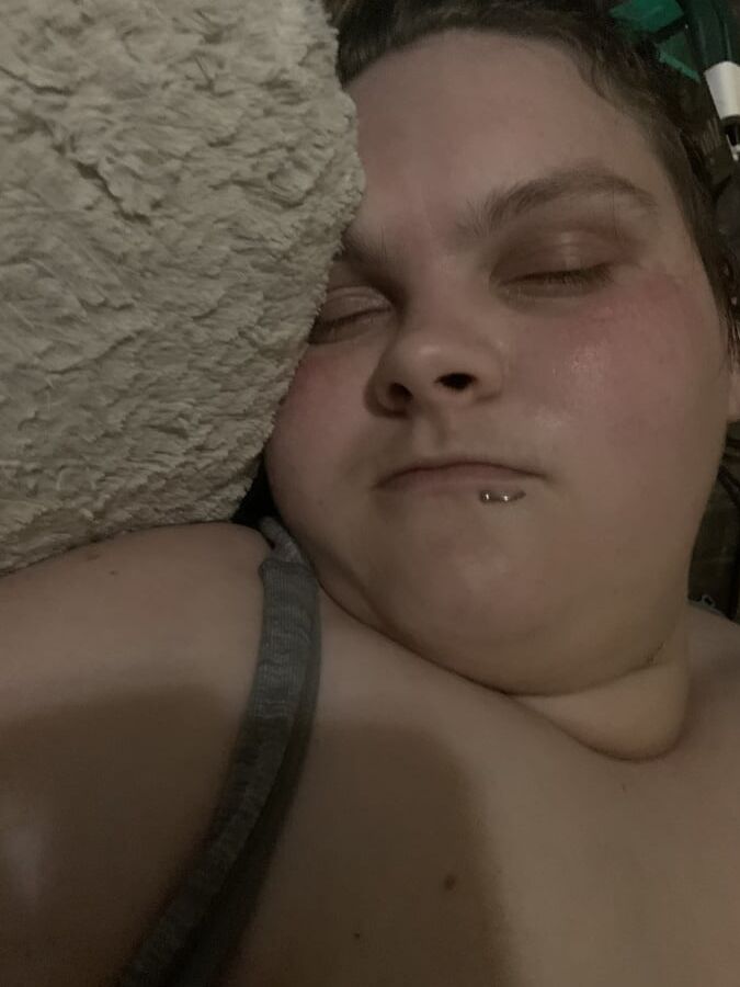 Who want to come get in bed with me