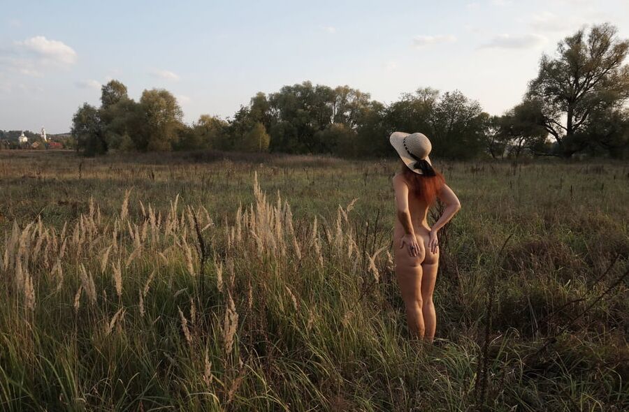 Without Panties but in Hat