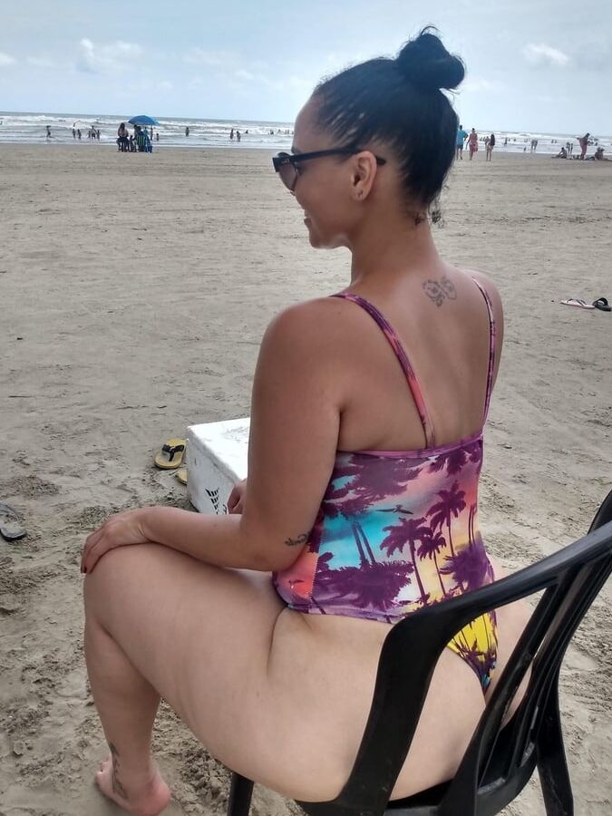 Hottest asses and chicks