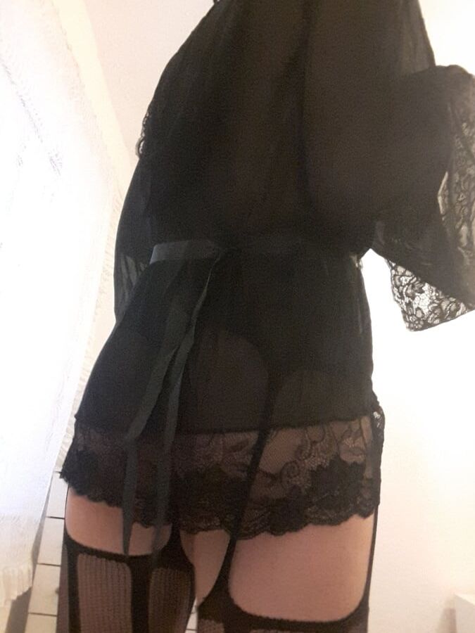 mobile pics of my new outfit