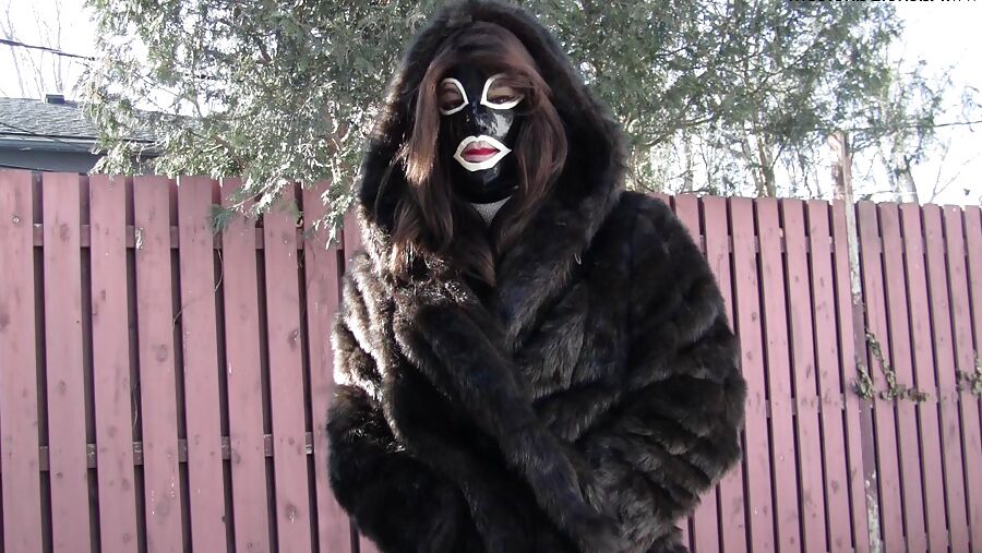 Rachel&;s fur coat