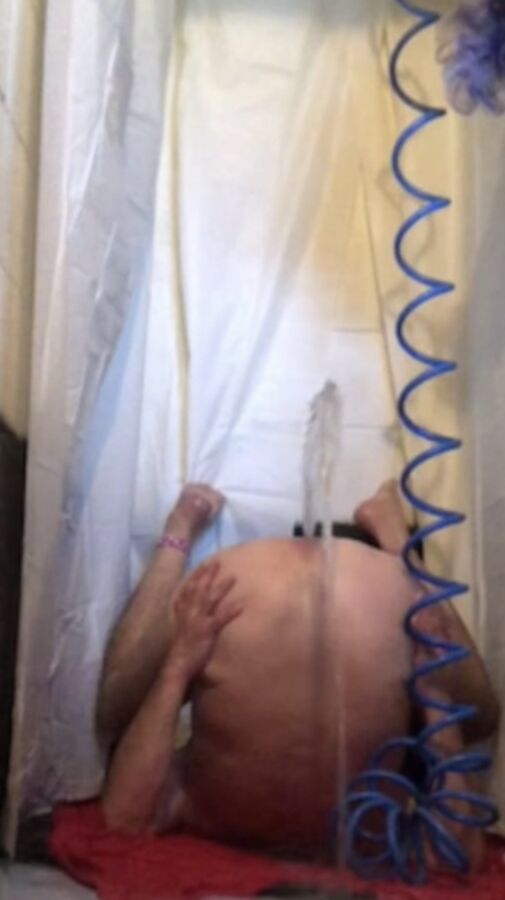 PISSING &amp; ENEMA FUN
