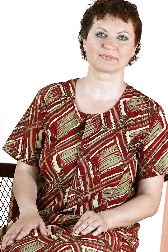 year old granny Jarelle from OlderWomanFun