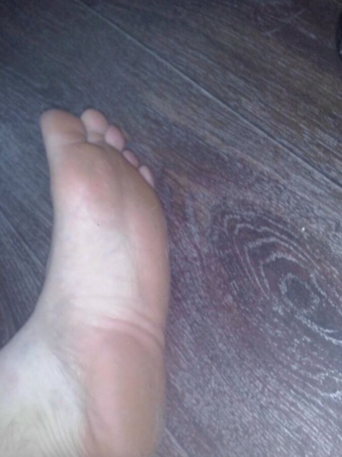 Are you want to lick my feet?