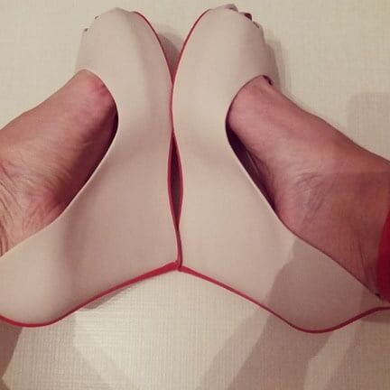 Platform Heels.. Foot Fetish.. My sexy feet..