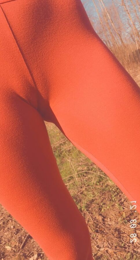 Public No panties Cousine Cameltoe LittlePUSSY small ass