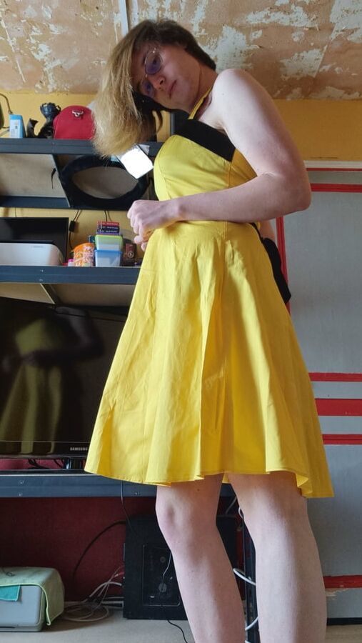 s style yellow dress