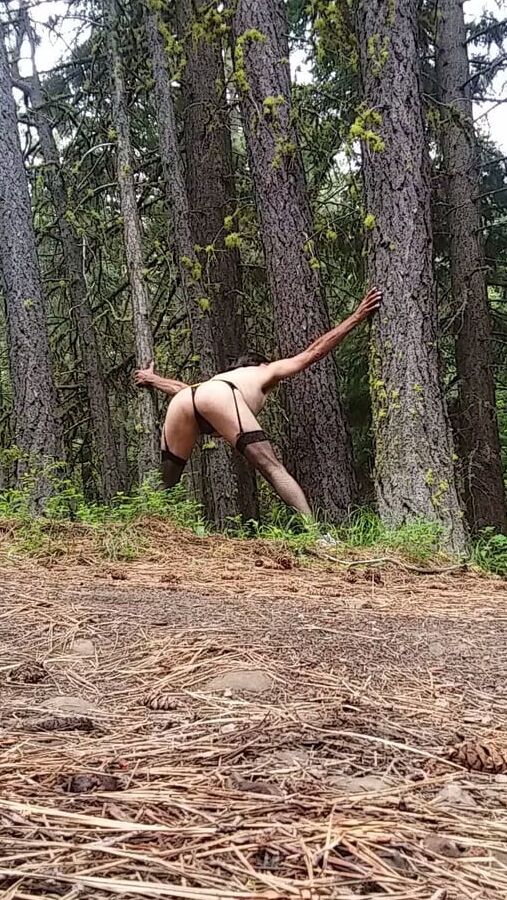 Cruzing for cock