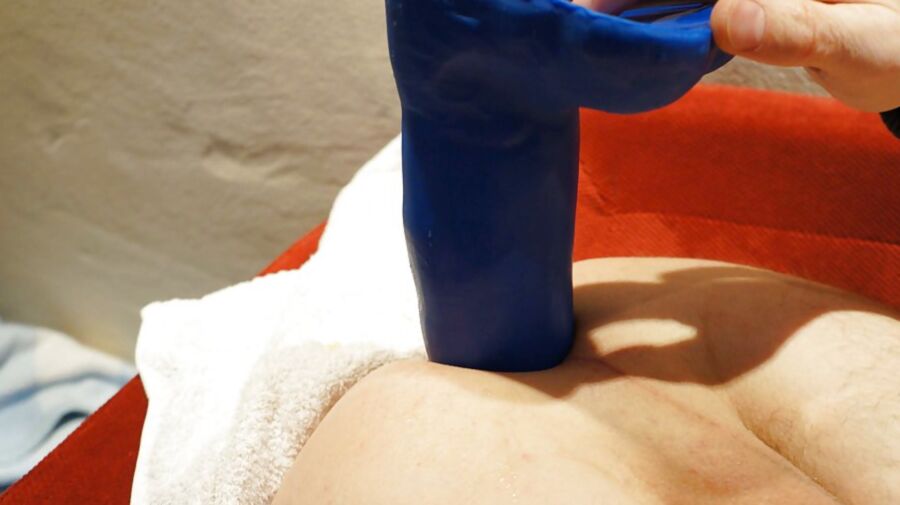 My first dildo ,cm fucking my gaping asshole april