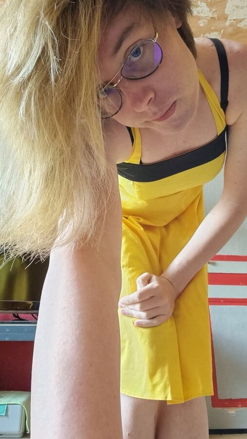 s style yellow dress