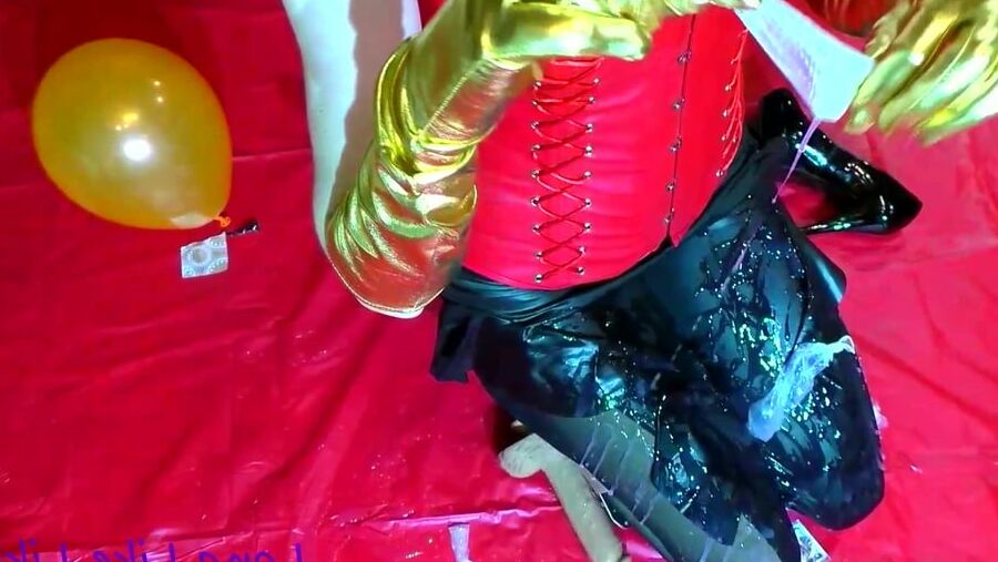 Home Fetish Party "Condom Play"