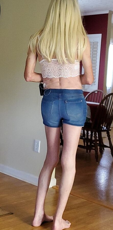 Bobbie short shorts