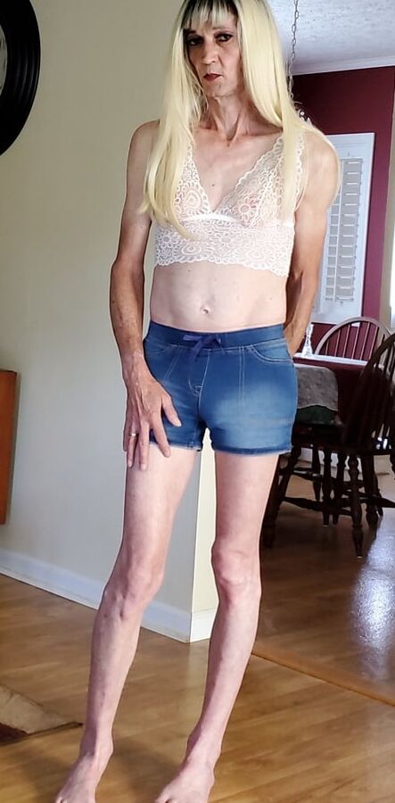 Bobbie short shorts
