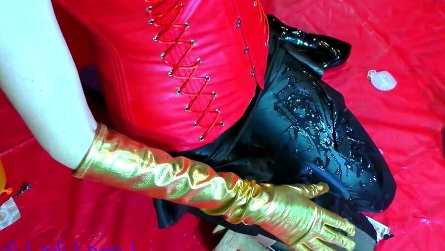 Home Fetish Party "Condom Play"