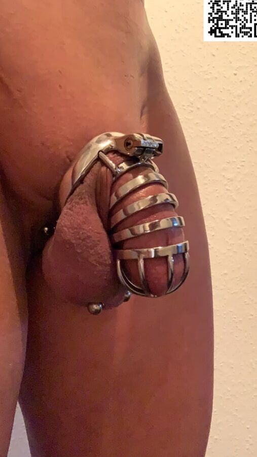 romanpreime - very small cock