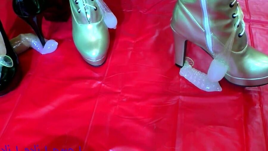 Home Fetish Party "Condom Play"